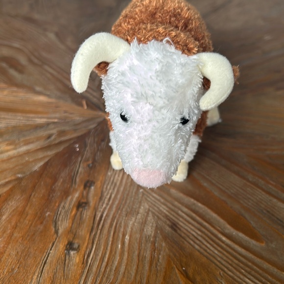 Bull stuffed animal - Picture 1 of 2